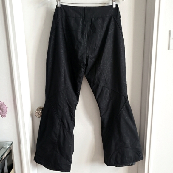 Powderoom Ride Harder Ski Pants Black Damask Pattern Semi Reflective W-M EUC - Picture 2 of 15